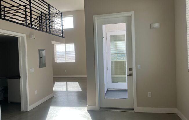 Studio, 1 bath, 565 sqft, $3,400, Unit 11246-602