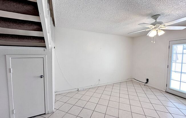 3 BEDROOM 2.5 BATH TOWNHOME