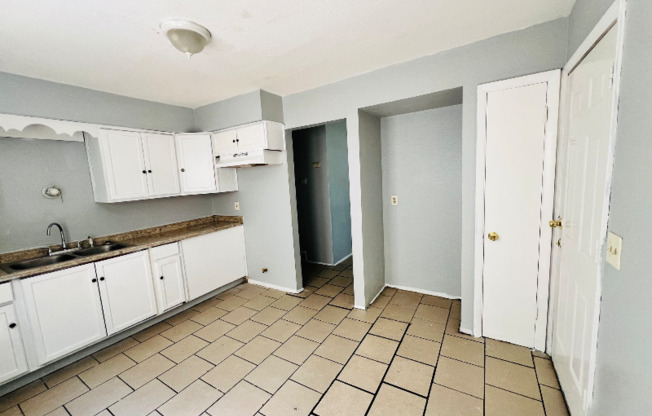 5039 N 28 ST