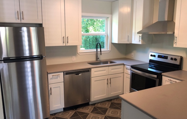 2 beds, 1 bath, $1,650