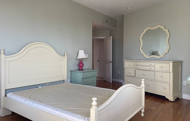 2 beds, 2 baths, 1,130 sqft, $4,850, Unit 304