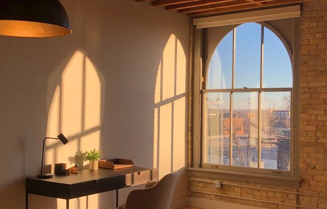 1 bed, 1 bath, 760 sqft, $1,700, Unit 202