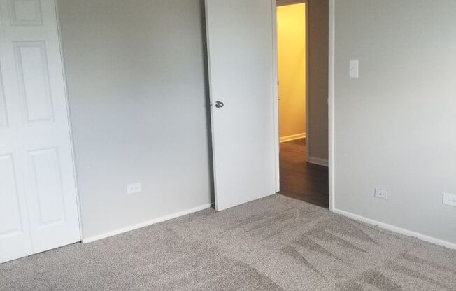 2 beds, 1 bath, 850 sqft, $1,700, Unit 955-208