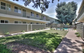 Lush Green Courtyard Wit Walking Paths at Mountain View Place, Mountain View, CA