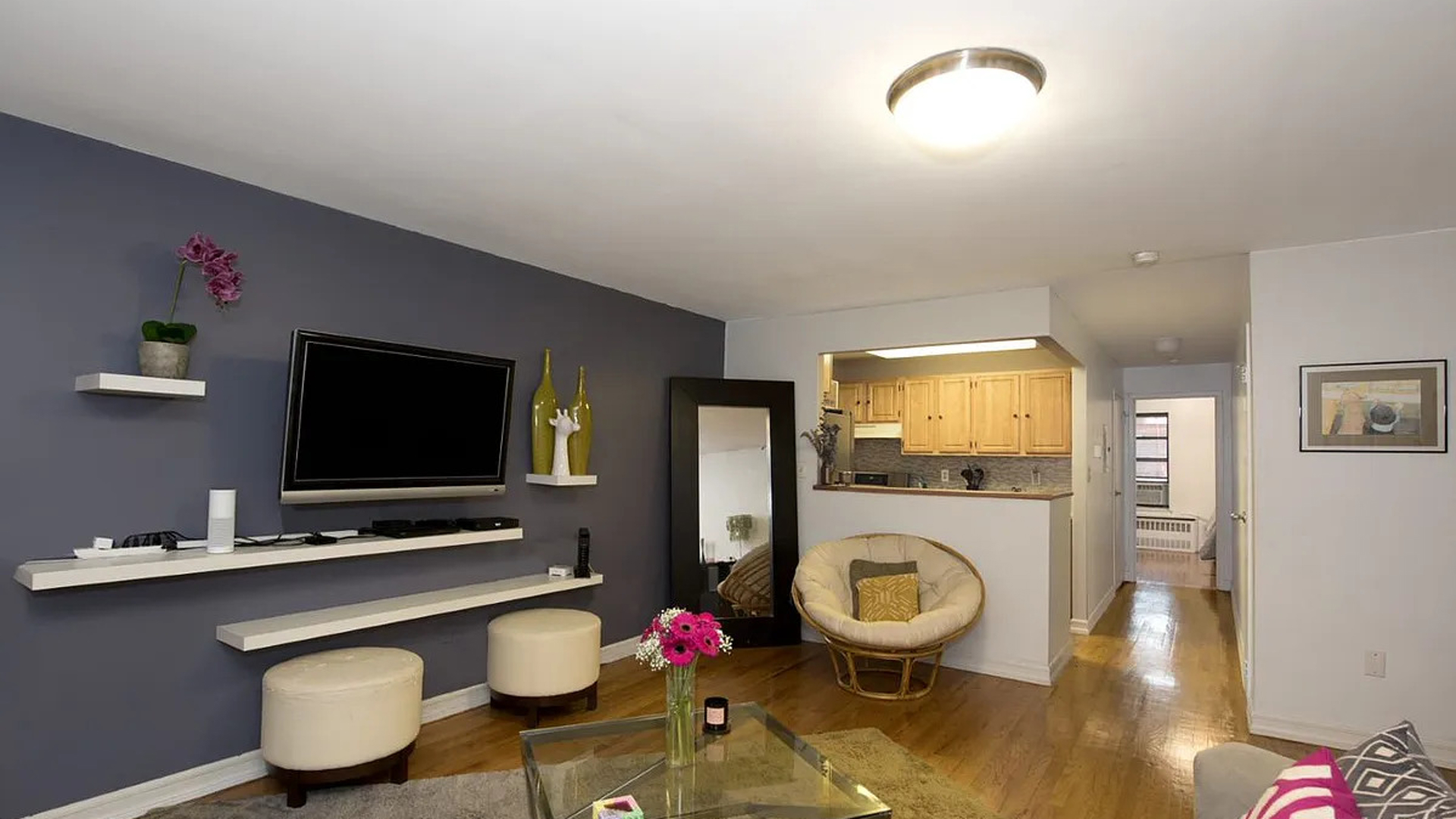 8 E 127 ST