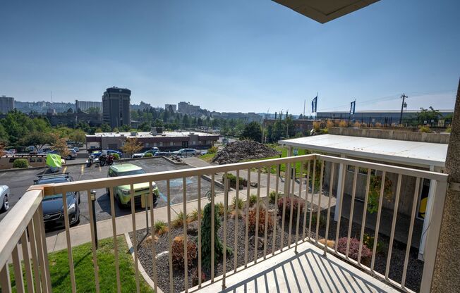 1 bed, 1 bath, 642 sqft, $1,150