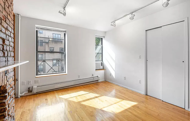317 1 AVE