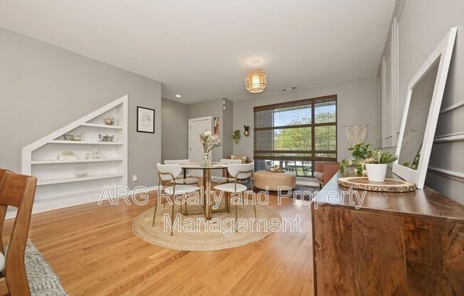 472 MARTIN ST SW