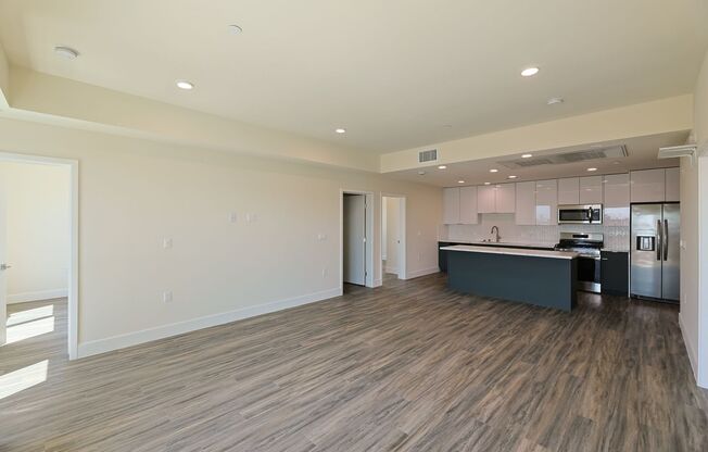 3 beds, 2 baths, 1,240 sqft, $3,600