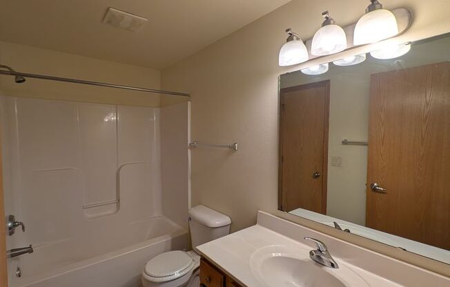 1 bed, 1 bath, 683 sqft, $1,075, Unit 2970-007