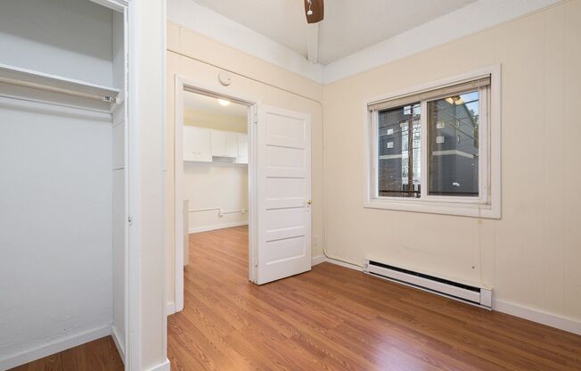 1 bed, 1 bath, 334 sqft, $1,395, Unit 302