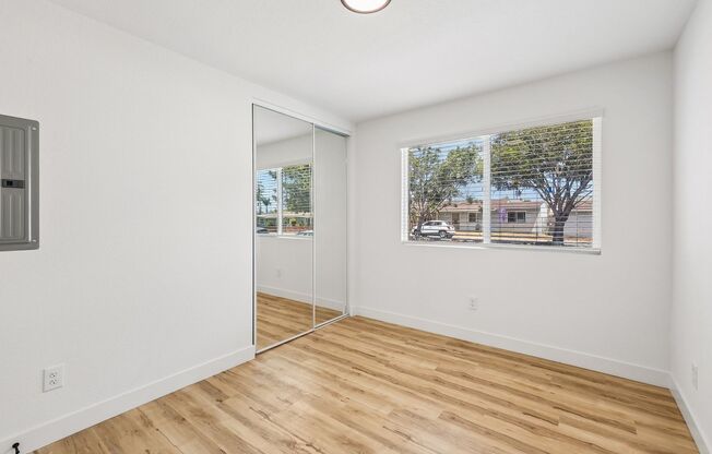 2 beds, 1 bath, 650 sqft, $2,695, Unit 5