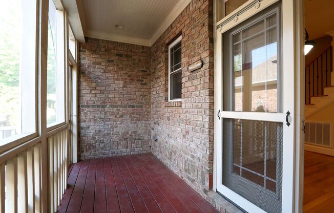 Gorgeous Three Bedroom Home!