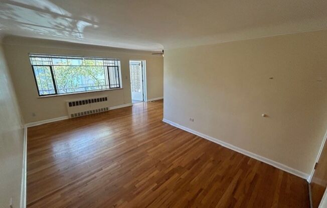 1 bed, 1 bath, 609 sqft, $1,350, Unit 203