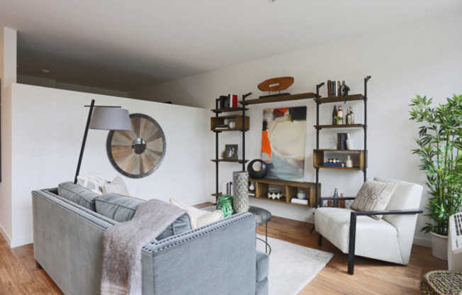 1 bed, 1 bath, 651 sqft, $1,550, Unit 322