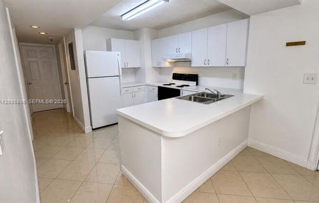 104 SW 9th St cu-1403, Miami, FL 33130