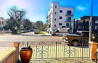 4466 COLDWATER CYN AVE