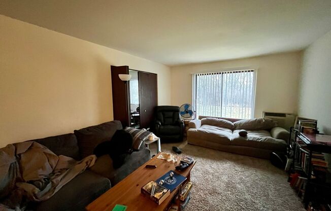 11244 W National Ave