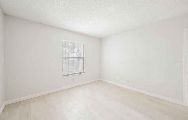 2 beds, 2 baths, $1,200