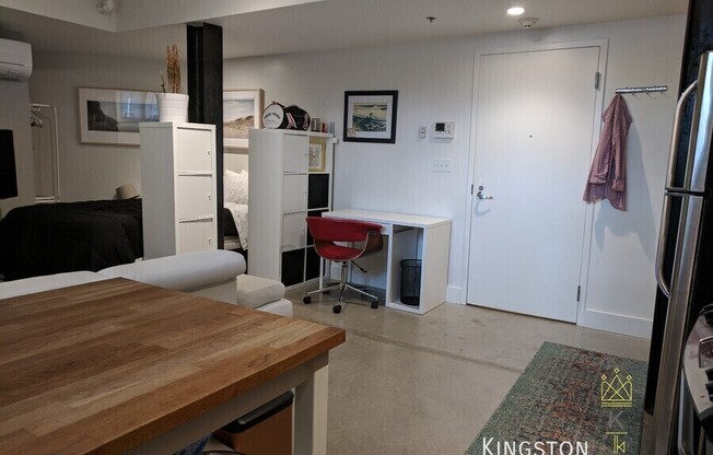 26 SUNNYSIDE ST