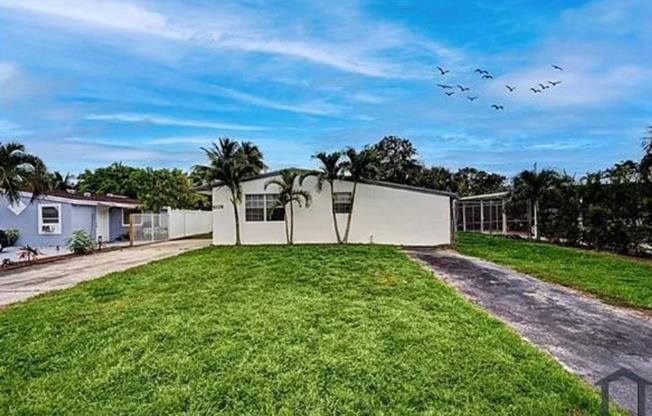 Charming 4-Bedroom Home in Margate, FL – Security Deposit Special: Only $1,500 with Approved Credit!