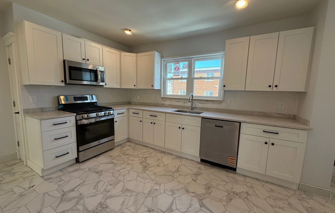 272 274 BELGRADE AVE