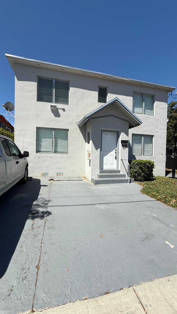 534 SW Apartments