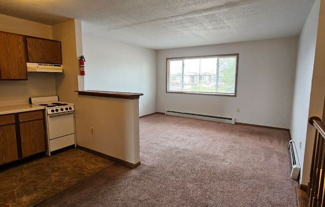 1 bed, 1 bath, 636 sqft, $665