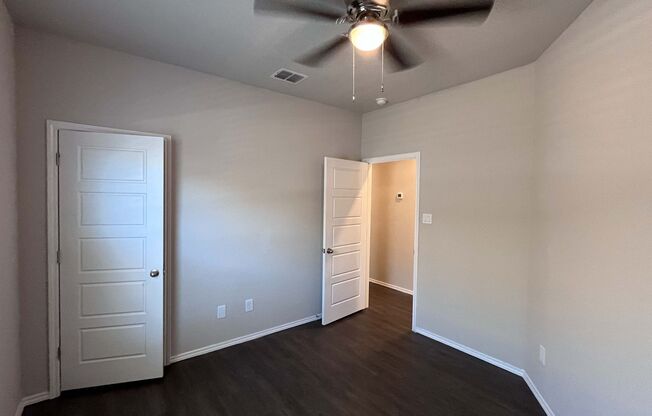 3 beds, 2 baths, $1,650, Unit 9306 Canyon Bend Unit 2