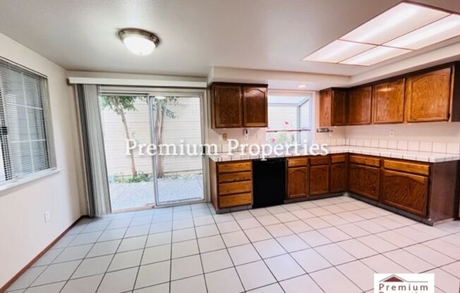 3 beds, 2.5 baths, $3,775