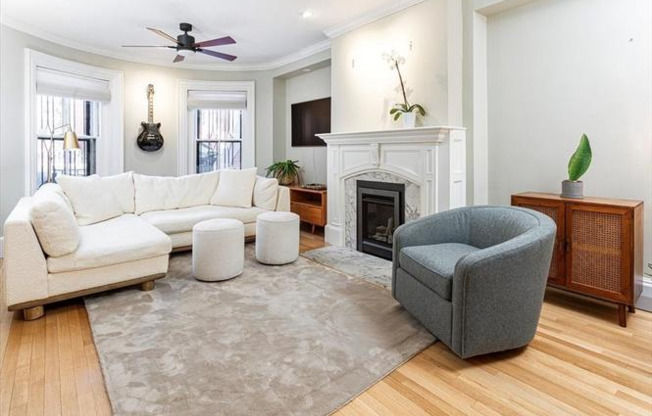 36 CONCORD SQ