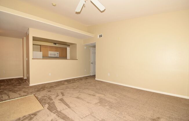 Beautiful 1 Bedroom Home At Coronado Palms!