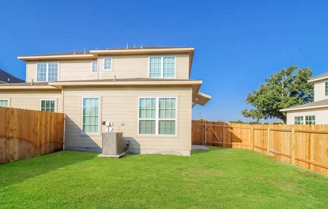 467 NORTHWOOD DR