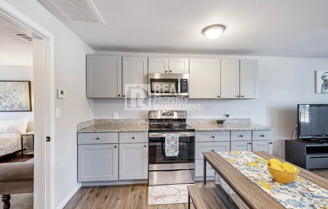 1 bed, 1 bath, $1,390