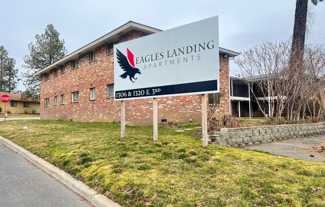 Eagles Landing Apartments in Cheney near EWU!