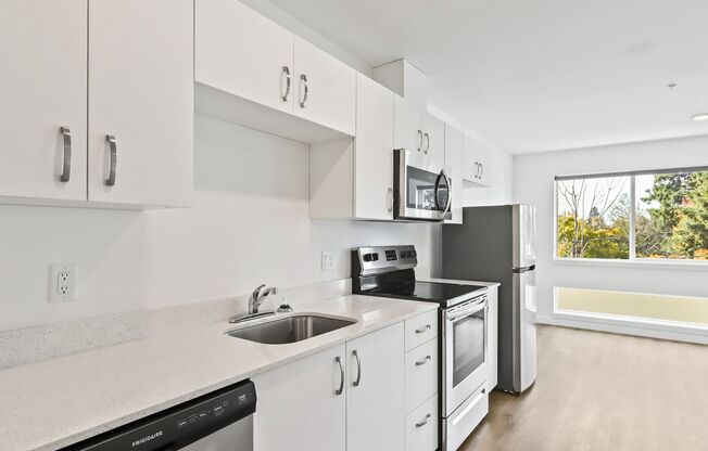 5840 SE 89th Ave ~ Move-in Special!