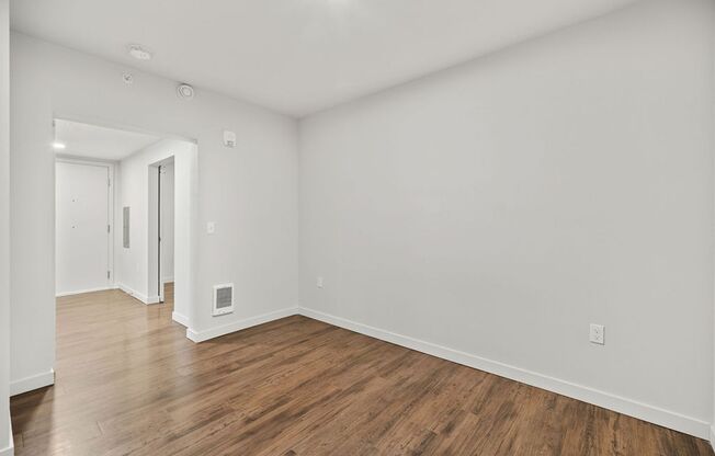 2 beds, 1 bath, 660 sqft, $2,850, Unit 311