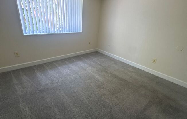 3 beds, 2 baths, 1,300 sqft, $2,300, Unit 3412 #203