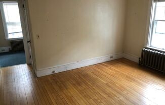 2 beds, 1 bath, $1,450, Unit 1