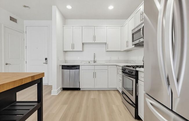 2 beds, 2 baths, 1,127 sqft, $3,500, Unit 208