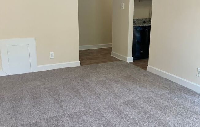 2 beds, 2 baths, 1,000 sqft, $1,950, Unit 14209 #303