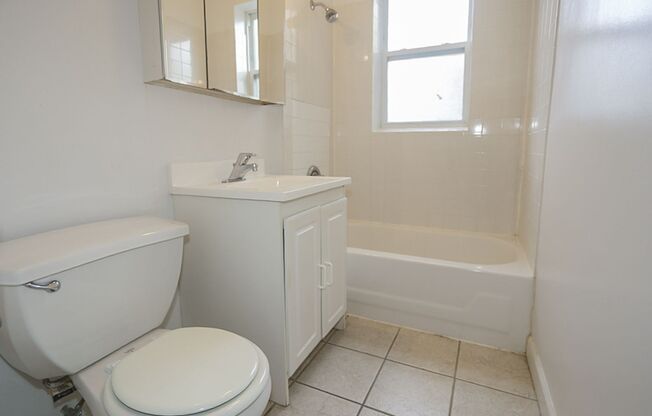 1 bed, 1 bath, 645 sqft, $1,895, Unit 3529-1W