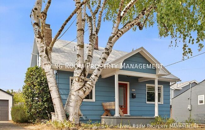 6533 N CAMPBELL AVE
