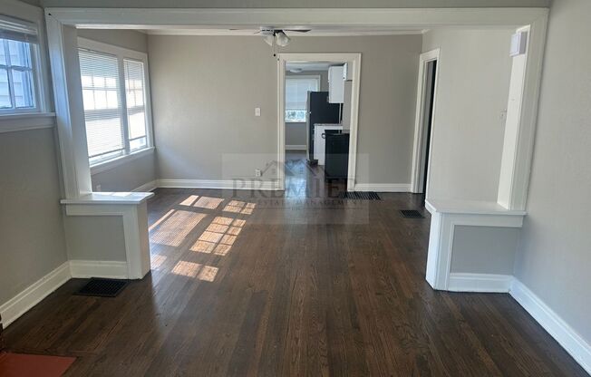 3 beds, 1 bath, $1,299