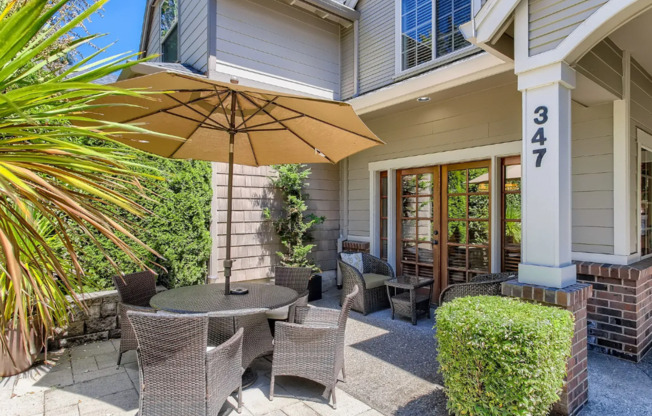 Fabulous Bright Townhome in the Heart of Downtown Lake Oswego.