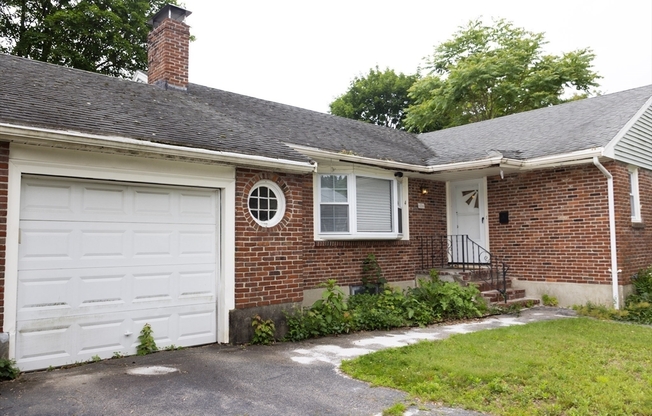 4 MERRILL ST