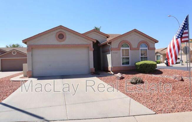 1951 E WESTCHESTER DR