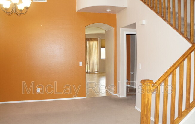 3643 E HYATT LN