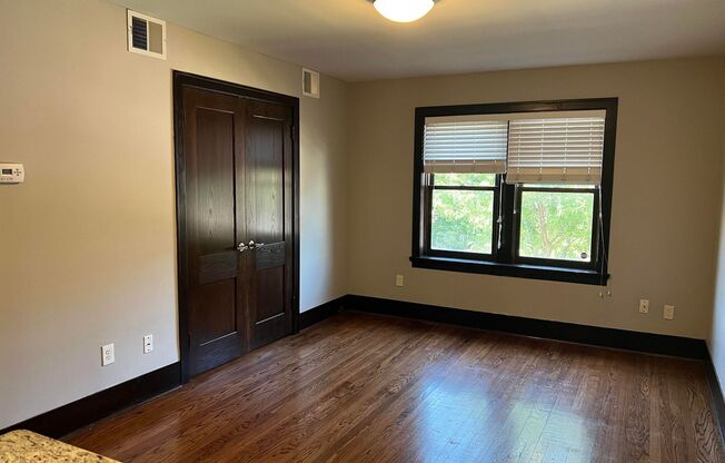 Studio, 1 bath, 404 sqft, $885, Unit BS-101