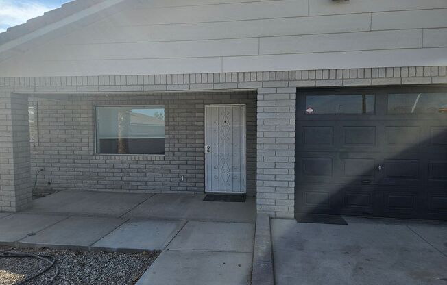 3 beds, 2 baths, $1,500